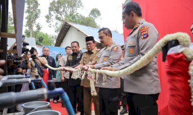 Wakapolri-dan-Kapolda-Kalsel-Resmikan-Tujuh-Sumur-Bor-di-Banjar