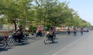 Personel-Satgas-Tindak-Satrimobda-NTT-Melakukan-Patroli-Keamanan-Tahap-Pendaftaran-Ops-Mantap-Brata-Turangga-2023-2024