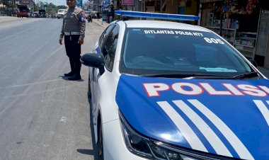 Satgas-Kamseltibcarlantas-Menjadi-Garda-Terdepan-dalam-Menjaga-Kelancaran-Lalu-Lintas-Selama-Pendaftaran-Pemilu-2023-2024