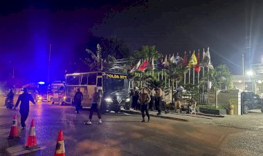 Tim-Gabungan-OMB-Lakukan-Patroli-Dialogis-Cipta-Kondisi-Jaga-Kamtibmas-Menjelang-Pemilu-di-Kota-Kupang