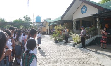 Safari-Kamtibmas-Kapolda-NTT-di-SMA-Negeri-7-Kota-Kupang:-Membangun-Inspirasi-dan-Semangat-Masa-Depan