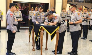 Irjen-Pol.-Daniel-Tahi-Monang-Silitonga,-S.H.,-M.A.,-Resmi-Dilantik-Kapolri-Menjadi-Kapolda-NTT