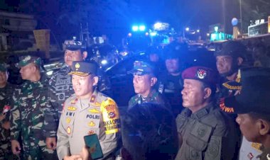 Patroli-Skala-Besar,-Wakapolda-NTT-dan-Forkopimda-Pastikan-Keamanan-Malam-Natal-di-Kota-Kupang