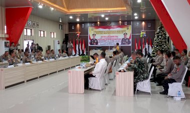 Kapolda-NTT-Terima-Laporan-Kesatuan-dari-Irjen-Pol.-Drs.-Johni-Asadoma,-M.Hum.