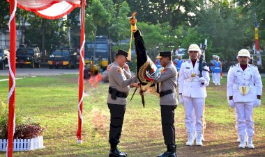 Seremoni-Penyerahan-Pataka-Polda-NTT:-Menandai-Era-Baru-dalam-Kepemimpinan-Kapolda