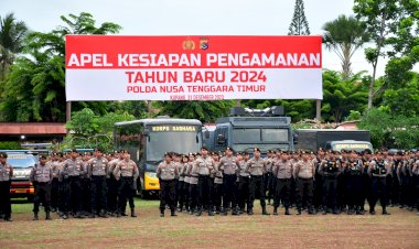 Polda-NTT-Gelar-Apel-Kesiapan-Pengamanan-Pergantian-Tahun,-Kapolda-NTT-:-Jaga-Kepercayaan-dan-Berikan-Rasa-Aman