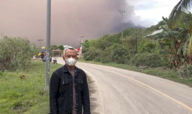 Perkembangan-Terkini-Gunung-Lewotobi-Laki-laki:-Kapolres-Flores-Timur-Pantau-Evakuasi-dan-Pengaturan-Lalulintas