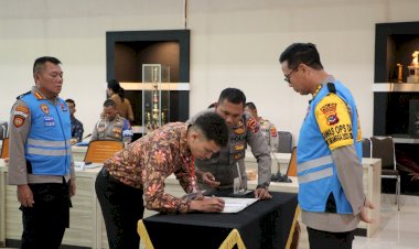 Irwasda-Polda-NTT-Pimpin-Pengambilan-Sumpah-Peserta-Seleksi-SIPSS:-Menuju-Polri-yang-Bersih,-Transparan,-dan-Bermoral-di-Era-Police-4.0