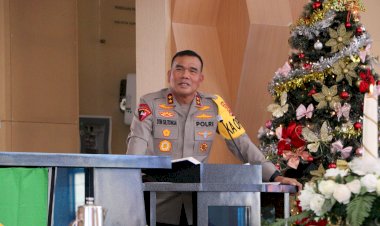 Hadiri-Ibadah-Natal-Bersama,-Kapolda-NTT:-Bersihkan-Keranjang-Kotor-di-Hatimu-Agar-Ibadahmu-tidak-Sia-sia