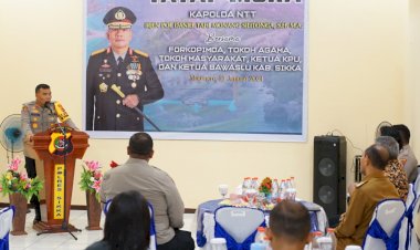 Bersama-Kapolda-NTT:-Tatap-Muka-Penuh-Kehangatan-dan-Semangat-untuk-Masyarakat-Sikka