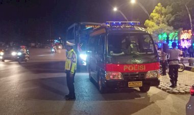 Satgas-Kamseltibcarlantas-OMB-Turangga-Gelar-Patroli-Dialogis-dan-Pengaturan-Lalu-Lintas-di-Lokasi-Strategis-di-Kota-Kupang