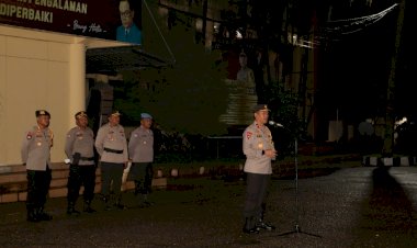 Wakapolda-NTT-Pimpin-Apel-Malam-Siaga-OMB-Turangga-2024:-Kesiapsiagaan-Jelang-Pencoblosan