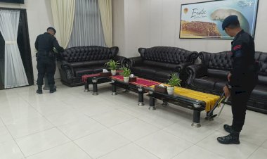 Sterilisasi-Tim-Jibom-Detasemen-Gegana,-Satbrimob-Polda-NTT-Menjelang-Pentahbisan-Uskup-Agung-Kupang