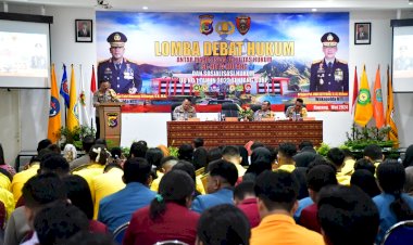 Tingkatkan-Kesadaran-Hukum,-Polda-NTT-Gelar-Debat-Hukum-untuk-Mahasiswa