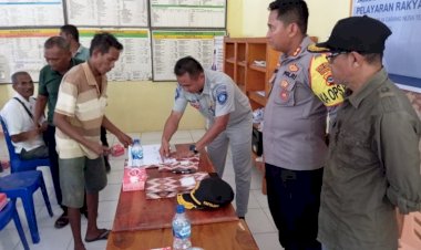 Kapolres-Rote-Ndao-Sosialisasikan-Jaminan-Perlindungan-Penumpang-Kapal-di-Pulau-Ndao