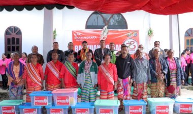 Sambut-Hari-Bhayangkara-ke-78,-Kapolda-NTT-Gelar-Touring-Motor-dan-Penyaluran-Bansos-di-TTS