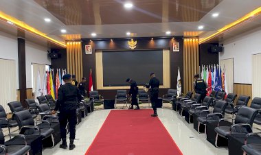 Sterilisasi-Kantor-KPU-NTT-Jelang-Pendaftaran-Calon-Gubernur-Didukung-Satgas-Jibom,-Ditpamobvit,-dan-Unit-K9