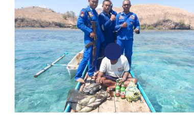 Ditpolairud-Polda-NTT-Berhasil-Amankan-Terduga-Pelaku-Bom-Ikan-dalam-Operasi-Illegal-Fishing-Turangga-2024