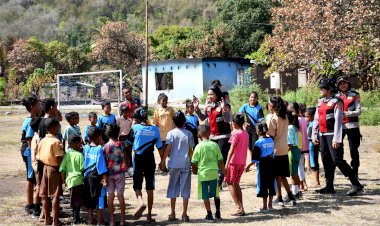 Polda-NTT-Hadirkan-Empati-bagi-Anak-Anak-Terdampak-Konflik-di-Flores-Timur