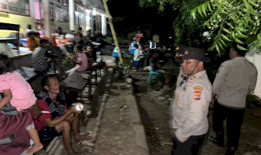 Tanggap-Darurat-Lewotobi:-Polres-Flotim-Gencarkan-Patroli-dan-Bantuan-untuk-Pengungsi