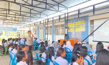 Polda-NTT-Edukasi-Siswa-SMA-Negeri-2-Kupang-tentang-Ancaman-Narkoba-di-Kalangan-Pelajar