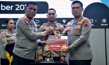Kapolda-NTT-Pimpin-Penyerahan-DIPA-RKA/KL-Satker-Jajaran-Polda-NTT-T.A.-2025-dan-Penandatanganan-Pakta-Integritas