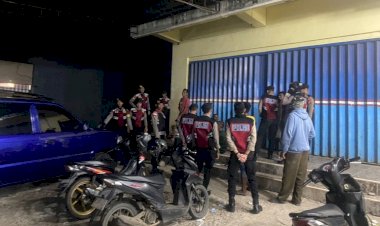 Jauhi-Nongkrong-Sambil-Tenggak-Miras,-Imbau-Tim-Perintis-Samapta-Polres-Belu-Saat-Gelar-Patroli-Dialogis