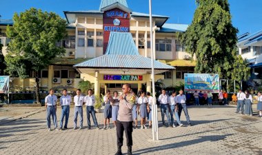 Irwasda-Polda-NTT-Temui-Siswa-SMAN-1-Kupang:-Laporkan-Pungli,-Bullying,-dan-Kejahatan-Lainnya