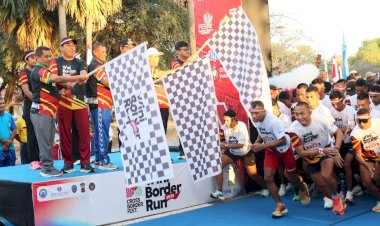 Kapolda-NTT-Irjen-Pol-Rudi-Darmoko-Lepas-Ribuan-Peserta-Wini-Border-Run-2025-di-Perbatasan-RI–Timor-Leste