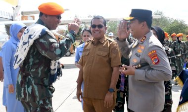 Kapolda-NTT-Sambut-Pangkorpasgat-di-Kupang,-Perkuat-Sinergi-TNI–Polri