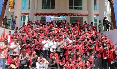 Polres-Alor,-Polda-NTT-Tunjukkan-Wajah-Humanis:-Aksi-IMM-Berjalan-Damai