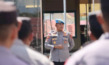 Kabidpropam-Polda-NTT-Gelar-Asistensi-di-Polres-Manggarai,-Dorong-Profesionalisme-Anggota
