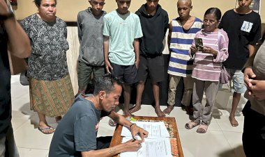 Langkah-Humanis-Polres-Alor:-Lima-Pemuda-Dikembalikan-ke-Orang-Tua,-Situasi-Berangsur-Kondusif