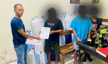 Ditresnarkoba-Polda-NTT-Gencarkan-Penertiban,-55-Jerigen-Moke-Ilegal-di-Kupang-Berhasil-Diamankan