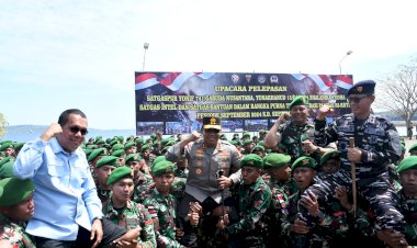 Kapolda-NTT-Hadiri-Upacara-Pelepasan-Satgas-Pamtas-RI-RDTL-di-Kodareal-VII-Kupang