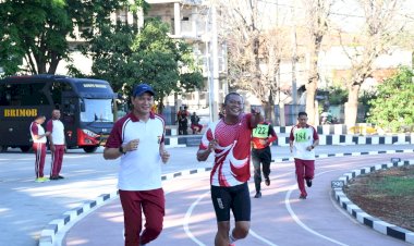 Polda-NTT-Gelar-Tes-Kesamaptaan-Jasmani-dan-Ujian-Beladiri,-Pastikan-Personel-Tetap-Prima