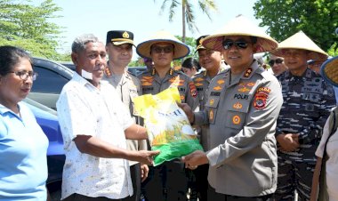 Polda-NTT-Salurkan-39-Ton-Beras-SPHP-Lewat-Gerakan-Pangan-Murah,-5-Ton-untuk-Masyarakat-Oesao