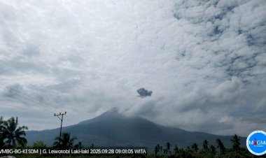 Update-Laporan-Erupsi-Lewotobi,-Kapolda-NTT-Tegaskan-Komitmen-Polri-Lindungi-Warga
