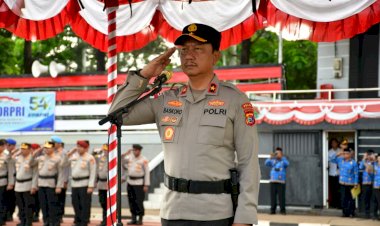 Wakapolda-NTT-Pimpin-Upacara-HUT-ke-54-KORPRI,-Tekankan-Profesionalisme-dan-Integritas-ASN