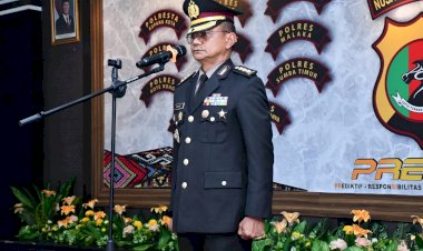 Irwasda-Polda-NTT-Pimpin-Upacara-Peringatan-Hari-Ibu-ke-97-Tahun-2025