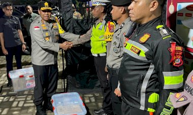 Kapolda-NTT-Tinjau-Pos-Pengamanan-Operasi-Lilin-Turangga-2025,-Pastikan-Ibadah-Malam-Natal-Aman-dan-Khidmat