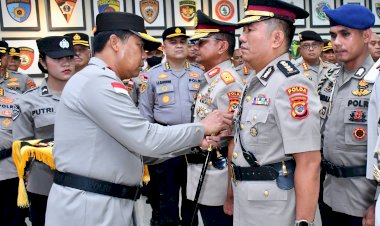 Kapolda-NTT-Pimpin-Sertijab-Pejabat-Utama-dan-Kapolres,-Sejumlah-Pimpinan-Strategis-Resmi-Berganti