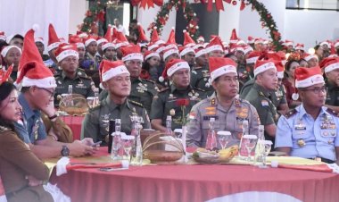 Kapolda-NTT-Hadiri-Perayaan-Natal-Bersama-TNI-AD-Tahun-2025-di-Kupang
