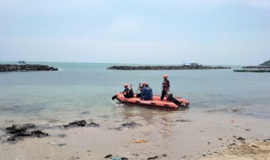 Polda-NTT-Terjunkan-Personel-Bantu-Pencarian-Dua-Nelayan-Paga-yang-Hilang-di-Perairan-Sikka