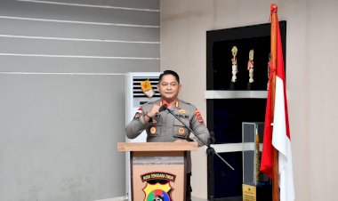 Tegaskan-Polisi-Humanis,-Kabid-Humas-Polda-NTT:-Sisi-Lain-Polisi-Cerminan-Hati-Nurani-Pengabdian
