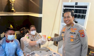 Tegas-Perangi-Narkoba,-Polda-Nusa-Tenggara-Timur-Tes-Urine-23-Pejabat-Utama