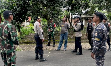 Pastikan-Kamtibmas-Kondusif,-TNI–Polri-Perkuat-Patroli-di-Adonara-Timur,-Warga-Beri-Apresiasi