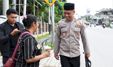 Aksi-Humanis-Bidkeu-Polda-NTT:-Tebar-200-Paket-Takjil,-Pererat-Kebersamaan-di-Bulan-Ramadhan