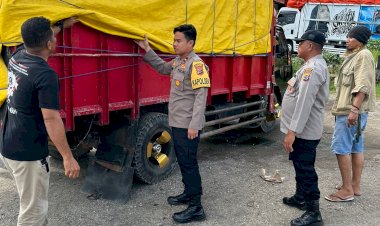 Digerebek-Saat-Tiba-di-Bolok,-Truk-Ekspedisi-Angkut-2,8-Ton-Miras-Jenis-Moke-Diamankan-Polda-NTT