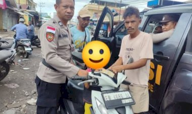 Sentuhan-Humanis-Polisi,-Bocah-5-Tahun-yang-Tersesat-di-Ende-Dipertemukan-Kembali-dengan-Keluarganya
